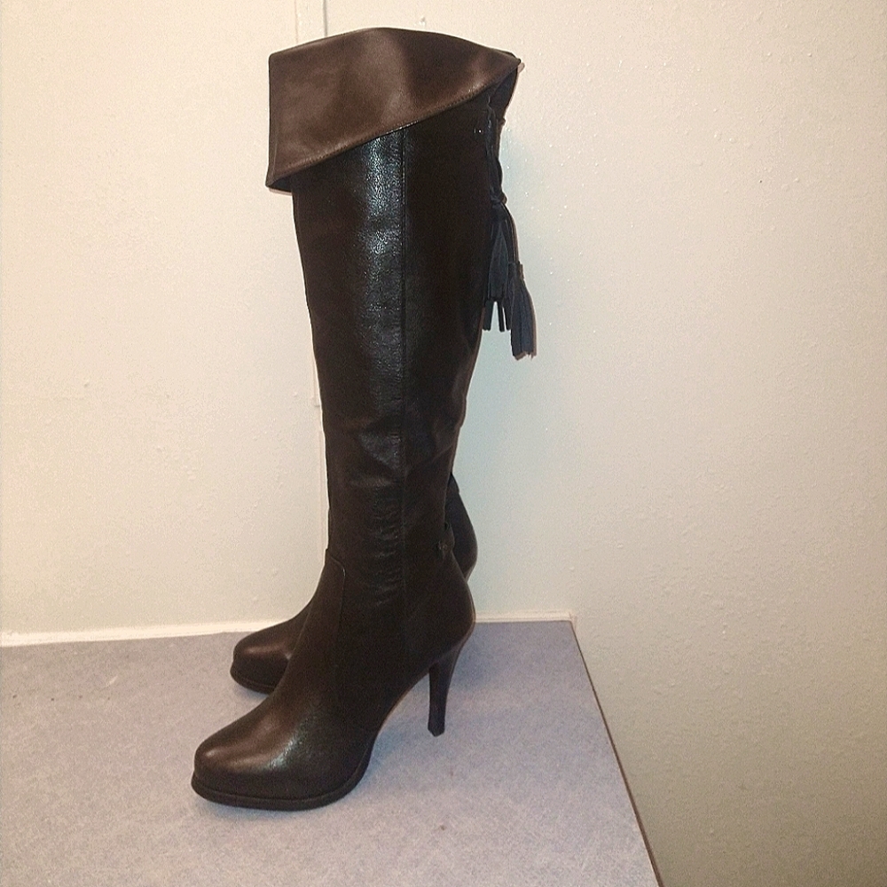 as Co heeled boots